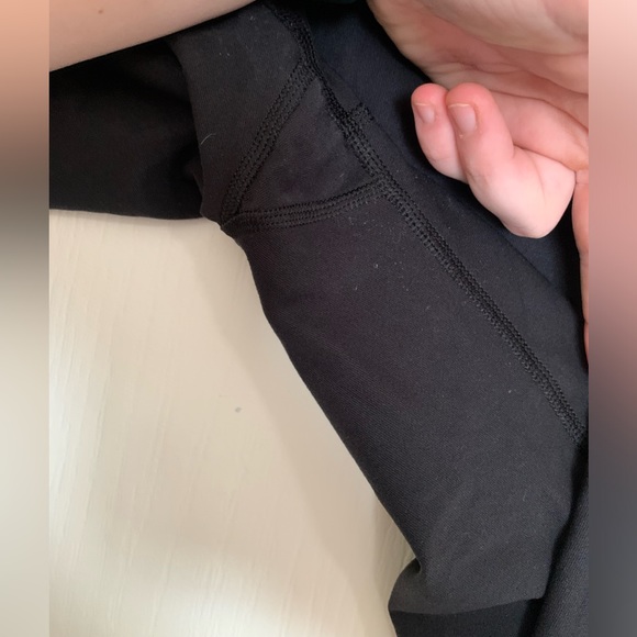 🖤 Nike Women’s Black Crop Dri-Fit Leggings Recycled Material - Size Small - GUC - Picture 3 of 5